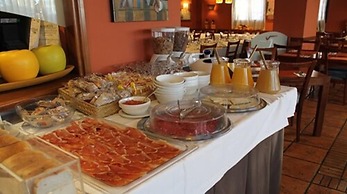 El Tollo Hotel