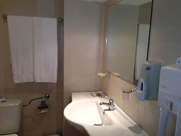 Vezhen Hotel