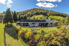 City Lights Boutique Lodge