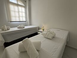 Guemes Hotel & Spa