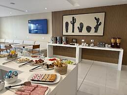 Guemes Hotel & Spa