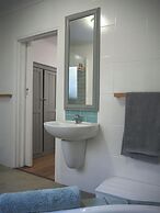 African Breeze Guest House