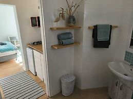 African Breeze Guest House