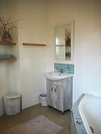 African Breeze Guest House