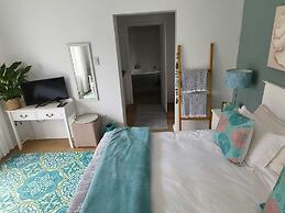 African Breeze Guest House