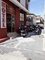 Crowded House