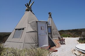 Farr Out Guesthouse