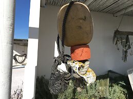 Farr Out Guesthouse
