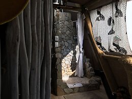 Farr Out Guesthouse