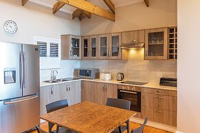 Boardwalk Lodge - self-catering