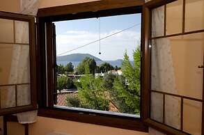 Delphi Hotel
