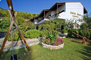 Delphi Hotel