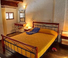Delphi Hotel