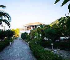 Delphi Hotel