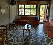 Delphi Hotel
