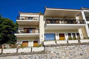 Delphi Hotel