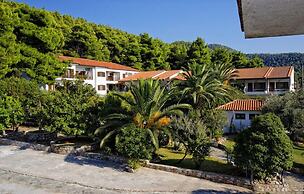 Delphi Hotel
