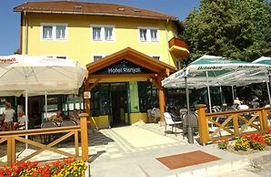 Hotel Risnjak