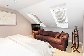 Lesar Hotel Angel