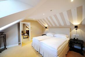 Lesar Hotel Angel