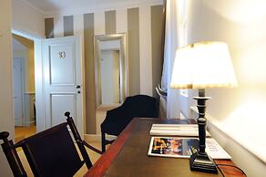 Lesar Hotel Angel