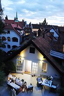 Lesar Hotel Angel