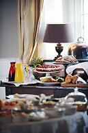 Lesar Hotel Angel