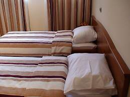 Hotel BaMBiS