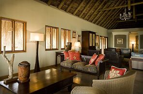 Dugong Beach Lodge