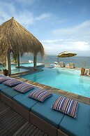 Dugong Beach Lodge