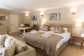 Cricketfield House - Guest House