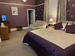 The Belmont Hotel