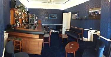 The Belmont Hotel
