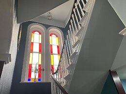 The Belmont Hotel