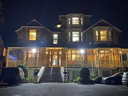 The Belmont Hotel