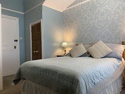 The Belmont Hotel