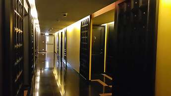 Tsix5 Hotel