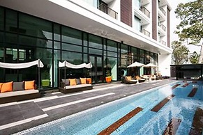 Tsix5 Hotel