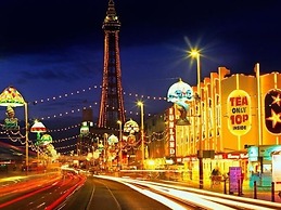 Las Palmas Hotel by the Sea
