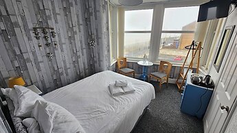 Bowie's Lodge