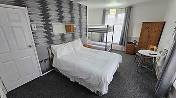 Bowie's Lodge