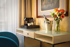 Hotel Three Storks