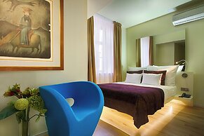 Hotel Three Storks