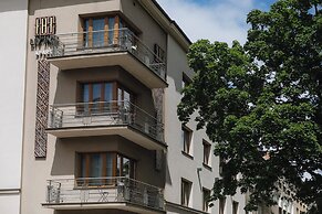 Liv'Inn Aparthotel