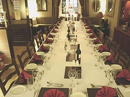 The Globe Inn