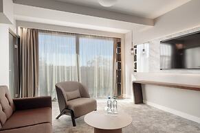 Marine Hotel