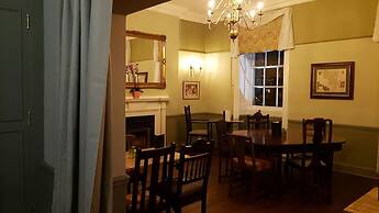 The Greyhound Hotel