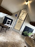 Inn For All Seasons