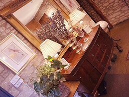 Inn For All Seasons