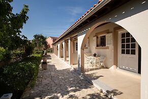 Paradise Village